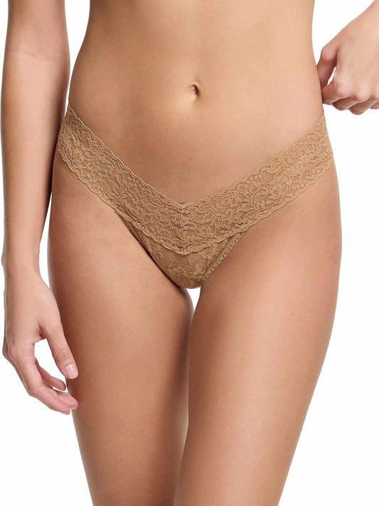 Signature Lace® Low Rise Thong Sun Tan Beige - Hanky Panky