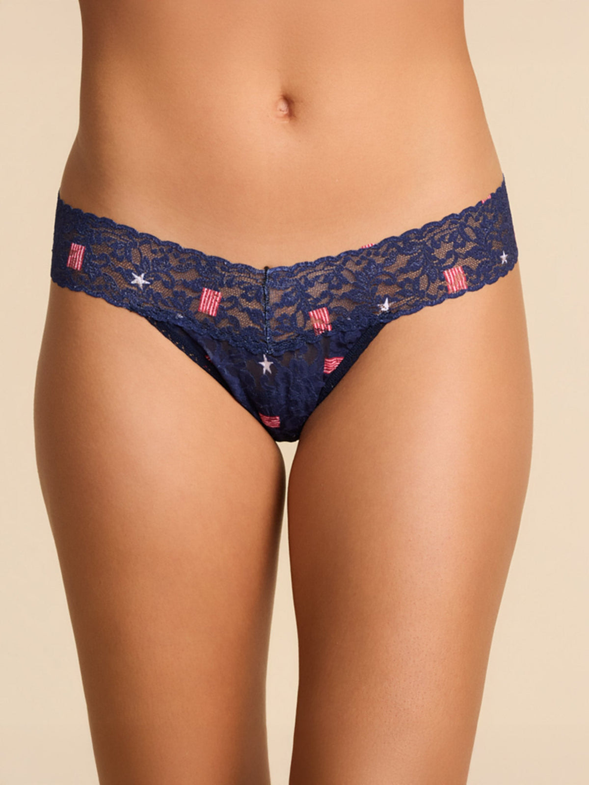 Signature Lace® Low Rise Thong And SAXX Super Soft Vibe Boxer Brief USA Signet-Maritime - Hanky Panky